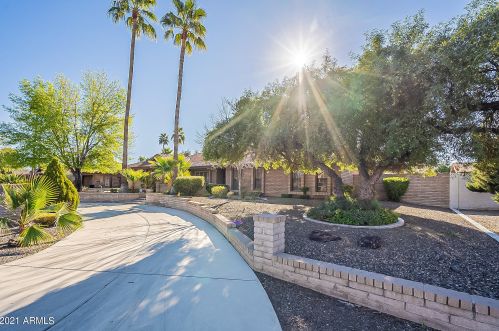 6401 Wagoner Rd, Glendale, AZ 85308-1031
