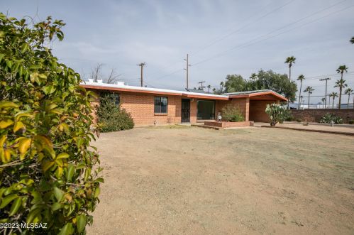 900 Schafer Dr, Tucson, AZ 85705-1526