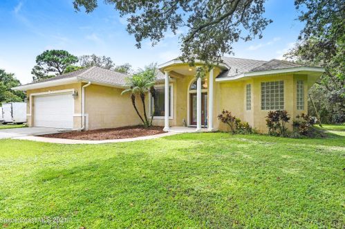 1310 War Eagle Blvd, Titusville, FL 32796-4240