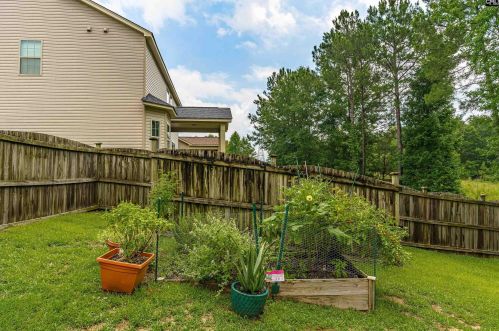 272 Tufton Ct, Cayce-West Columbia SC  29033-2752 exterior