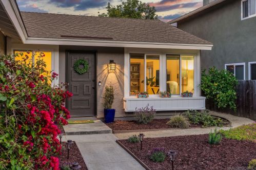 7825 Whelan Dr, San Diego, CA 92119-1715