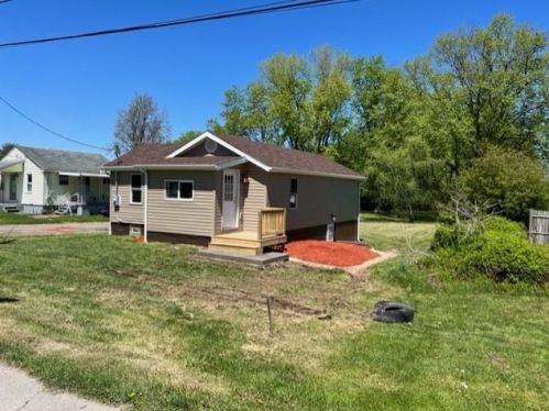 101 Fair St, Fairdale, PA 15320-1323