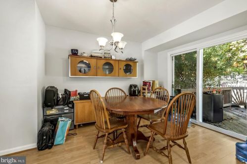 12810 Silvia Loop, Woodbridge VA  22192-5091 exterior