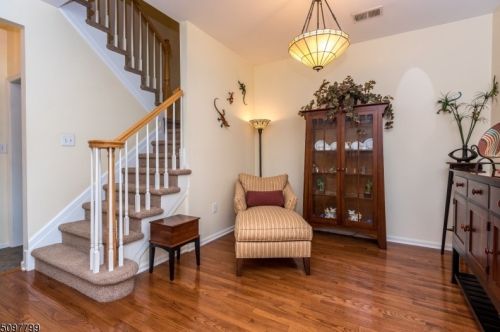 30 Surrey Ln, Flemington NJ  08822-1588 exterior