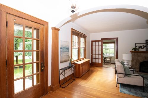 6271 Grand Vista Ave, Cincinnati, OH 45213-1450