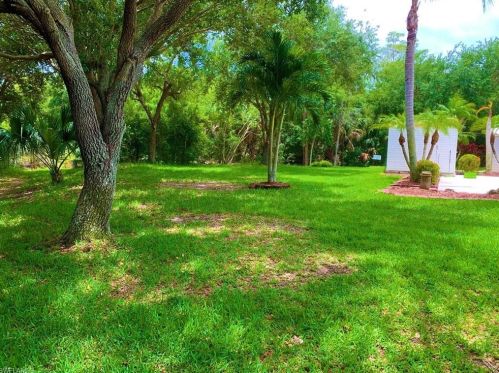 1434 Diamond Lake Cir, Naples, FL 34114-9221