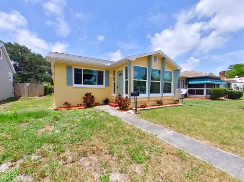 3735 2nd Ave, Saint Petersburg, FL 33713-8318