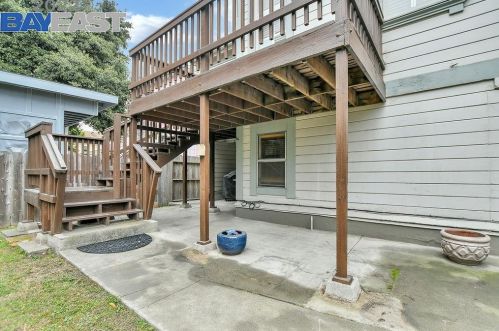 1231 Adeline St, Oakland CA 94607-2810 exterior