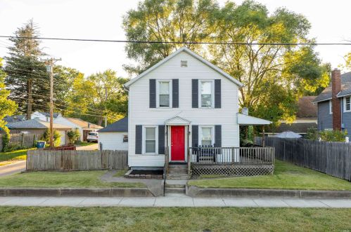 815 Liberty Dr, Mishawaka IN  46545-5905 exterior