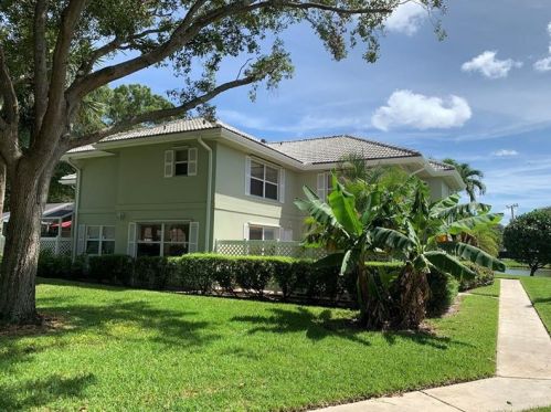 1901 Stratford Way, West Palm Beach, FL 33409-7610