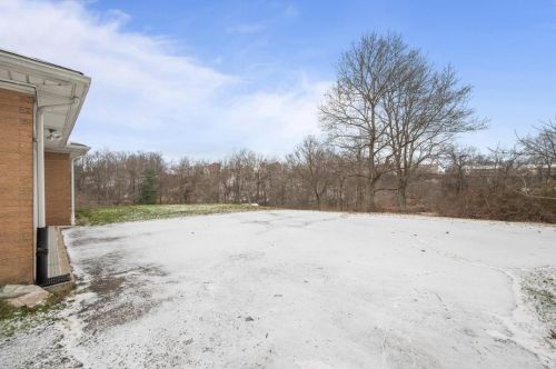 2557 Nicholson Rd, Sewickley PA  15143-8502 exterior