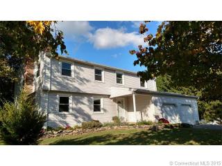 5 Ina Blvd, Waterford, CT 06385-1513