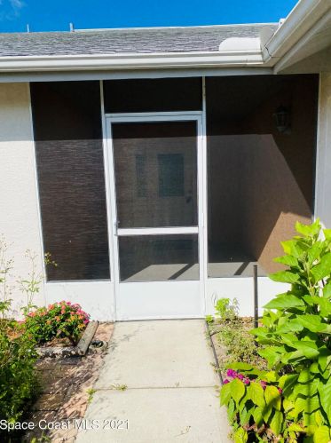 1390 Las Verdes Ct, Titusville FL  32780-8732 exterior