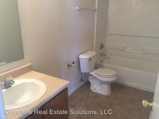 2927 Hearthside Dr, Greenwood IN  46143-6791 exterior