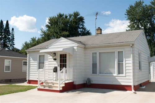 1121 Easton Ave, Waterloo IA  50702-2607 exterior