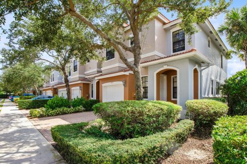 5056 Astor Cir, Delray Beach, FL 33484-8138