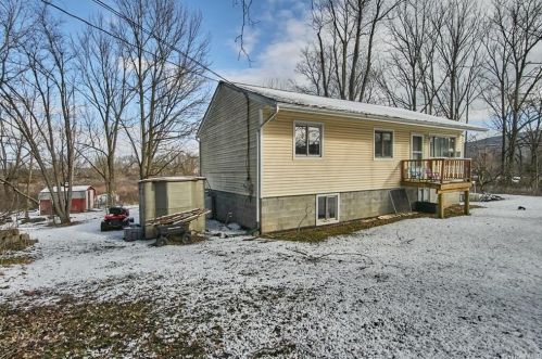 5 State School Rd, Warwick NY  10990-3432 exterior