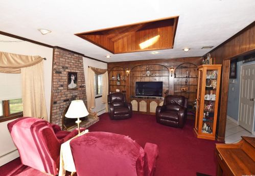 4 Merrimac Ct, Huntington Station NY  11746-6011 exterior