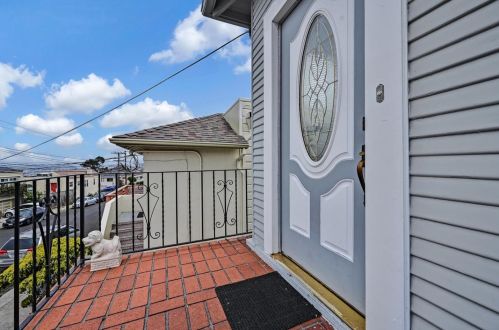 745 Bellevue Ave, Daly City CA  94014-1137 exterior