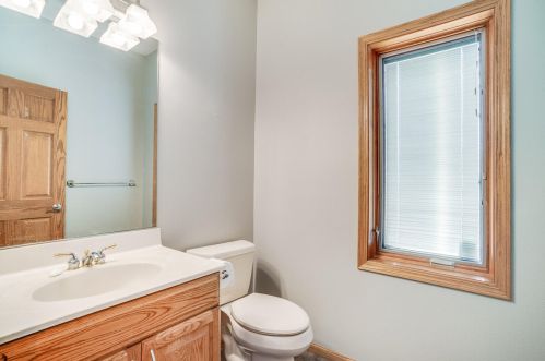 5230 Creekside Pl, La Crosse WI  54601-2296 exterior