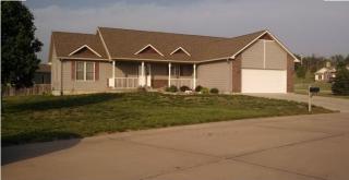 4401 Caitlin Dr, Manhattan KS  66502-8850 exterior