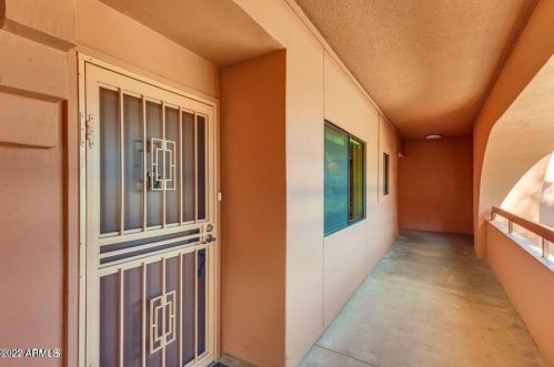 4303 Cactus Rd, Phoenix AZ  85032-7637 exterior