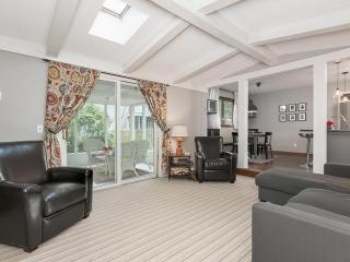 6065 Mckinley St, Minneapolis, MN 55432-5829
