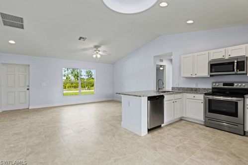 3201 67 St, Lehigh Acres FL 33971-8800 exterior