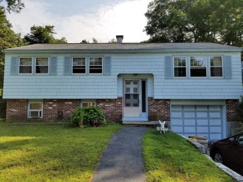 9 Lantern Ln, Billerica, MA 01821-2007