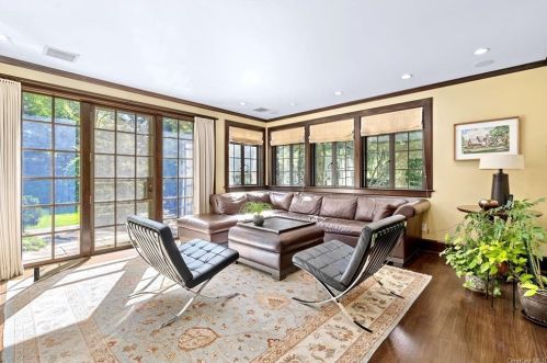 177 Soundview Ave, White Plains NY  10606-3825 exterior