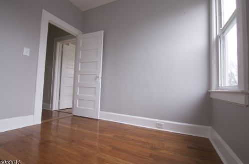 10 Willowdale Ave, Montclair NJ  07042-4605 exterior