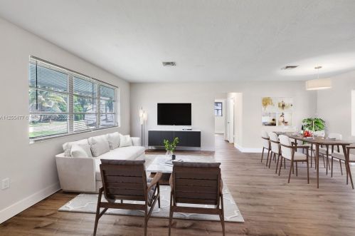 8410 11th St, Hollywood FL  33024-4941 exterior