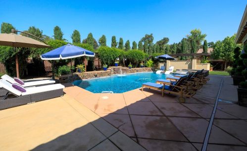 10709 Goldsborough Cir, Valley Home CA  95361-7648 exterior