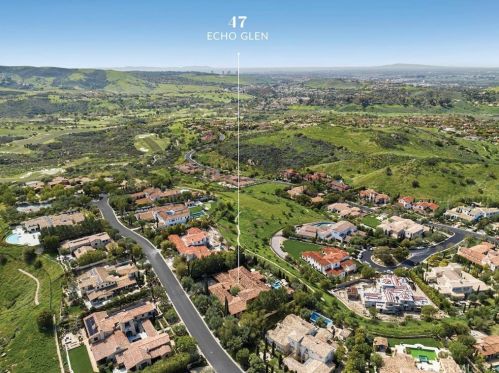 47 Echo Gln, Irvine CA  92603-0421 exterior