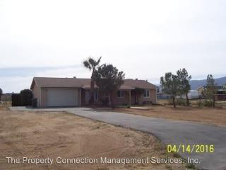 10739 Caribou Ave, Apple Valley CA  92308-7943 exterior