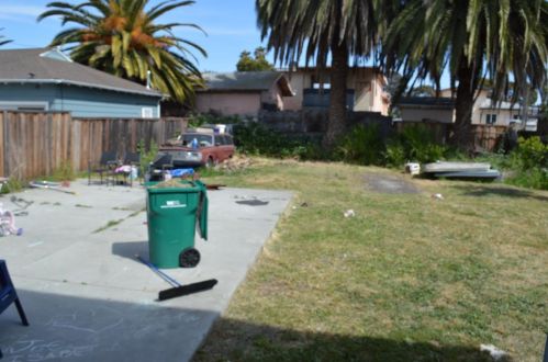 1226 81 Ave, Oakland CA  94621-2412 exterior