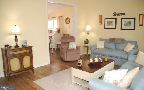 108 Deerfield Dr, Souderton, PA 18964-1918