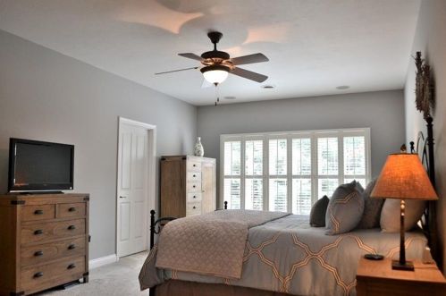 2362 Willow Run Ct, Gibsonia PA  15044-8112 exterior