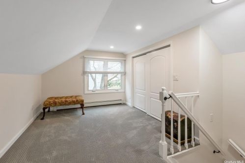 31 Old Stone Rd, Baiting Hollow NY  11933-1132 exterior