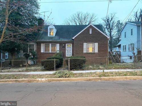 3101 Monroe St, Washington, DC 20018-4021