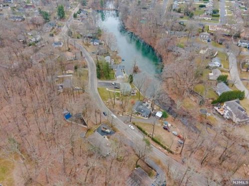 29 Ramapo Hills Blvd, Oakland NJ  07436-3906 exterior