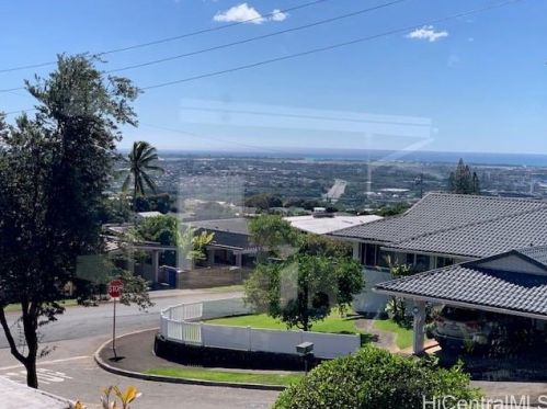 98-1218 Alolua St, Aiea, HI 96701