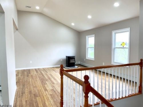 69 Layton Rd, Wantage NJ  07461-3311 exterior