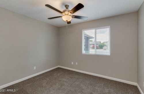 1524 Comstock Dr, Chandler AZ 85224-1855 exterior