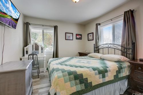 5974 Boone Ct, Riverside CA  92506-1721 exterior