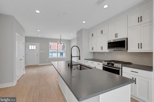 328 Walnut St, Collegeville PA  19426-3601 exterior