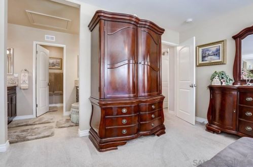 13673 Comuna Dr, Poway CA  92064-4638 exterior