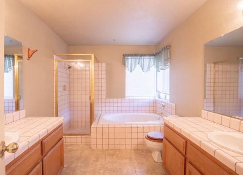 7461 Wynndel Way, Elk Grove CA  95758-1084 exterior