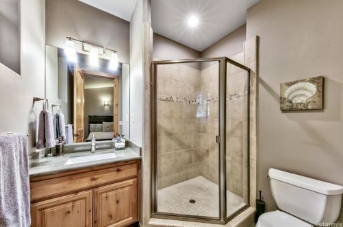 1393 Wildwood Ave, South Lake Tahoe CA  96150-8621 exterior