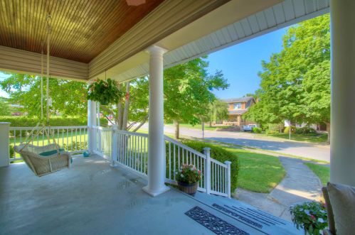 6 Greenbriar Ave, Covington, KY 41017-2752